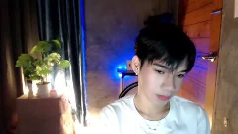 urboytoyheaven online show from May 7, 5:58 am