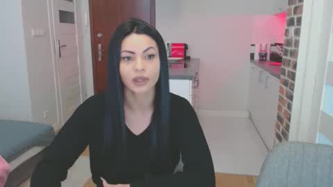 Snapshot of urchocolatexxx chatting on February 12, 9:52 am urchocolatexxx online show from February 12, 9:52 am