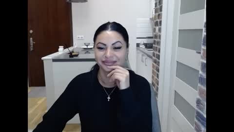 Snapshot of urchocolatexxx chatting on September 23, 4:56 pm urchocolatexxx online show from September 23, 4:56 pm