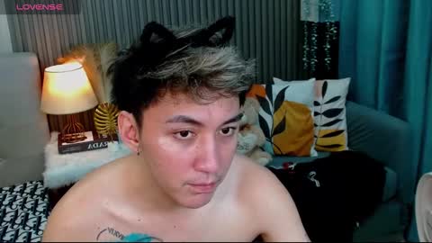 rose and khristine online show from November 14, 2:25 am