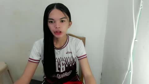 urdoll_alliah online show from May 14, 7:39 am