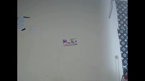 Snapshot of urflirtydoll chatting on February 10, 9:25 pm urflirtydoll online show from February 10, 9:25 pm