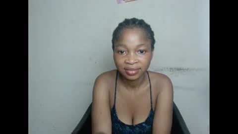 Snapshot of urflirtydoll chatting on February 11, 7:48 pm urflirtydoll online show from February 11, 7:48 pm