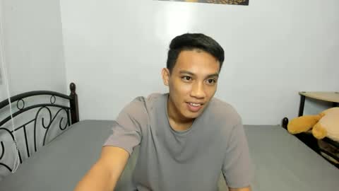 urfucker_vinz online show from January 13, 5:26 am