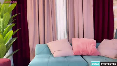 Jenny online show from December 7, 5:04 pm