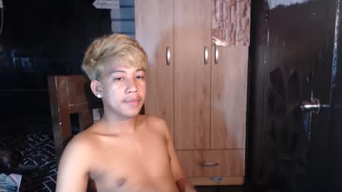 urhardfucker_joseph online show from May 17, 10:46 am