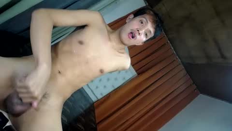 urhot_johny online show from June 19, 9:37 am
