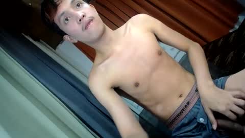 urhot_johny online show from June 13, 7:41 am