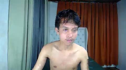 urhot_johny online show from May 4, 11:06 am