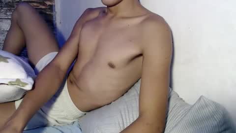 Snapshot of urhotasian_xxx chatting on October 26, 3:51 am urhotasian_xxx online show from October 26, 3:51 am