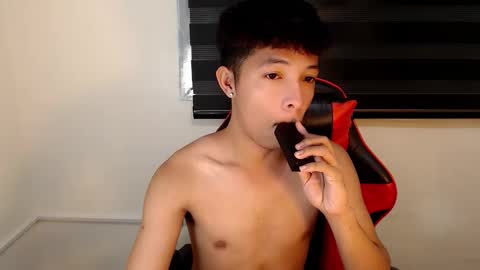 Ethan online show from November 9, 4:10 pm