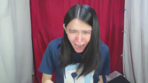 Snapshot of urhottiest_katey chatting on December 27, 3:26 pm Katey online show from December 27, 3:26 pm