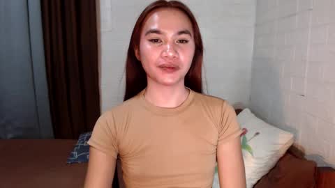 Snapshot of urhottylicious_cum chatting on February 15, 2:47 am urhottylicious_cum online show from February 15, 2:47 am