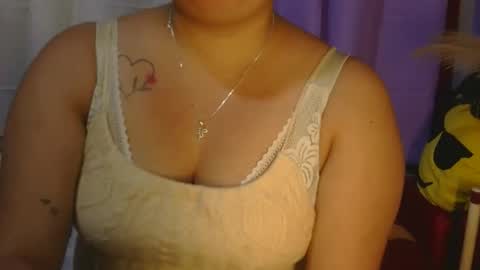 urlvlybby online show from April 13, 11:36 am