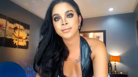 UrMajestyTyra online show from February 26, 6:51 am