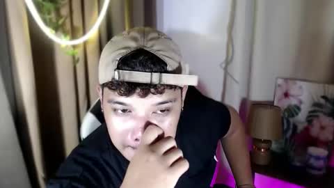 Drei online show from October 8, 4:02 pm