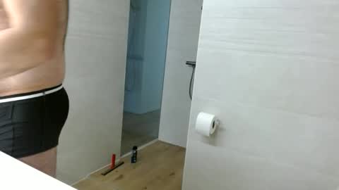 Dutchsoftie online show from October 10, 2:23 pm