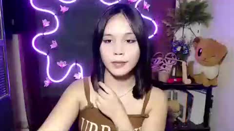 Pia online show from October 17, 10:25 pm