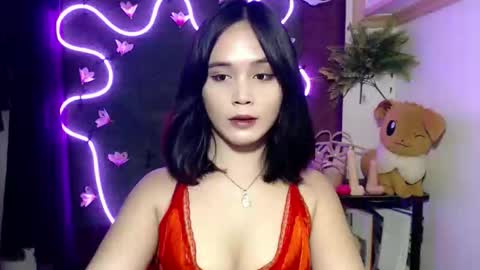 Pia online show from October 12, 11:06 pm