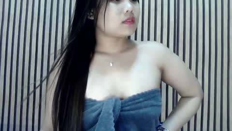 urpinaycutie online show from February 20, 10:37 pm