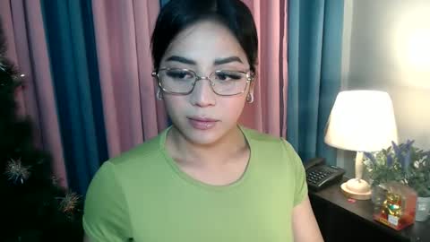 JUST CALL ME CALI online show from November 8, 7:06 pm