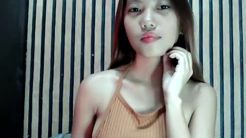 Snapshot of urskinny_girl chatting on February 25, 12:49 pm Jane online show from February 25, 12:49 pm