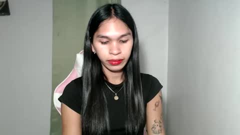 ursweet_zeviixx online show from November 17, 6:43 pm