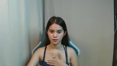 ursweetcarina69 online show from February 16, 9:40 am