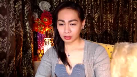 Snapshot of urtimelessbeauty chatting on January 28, 10:12 pm Merca online show from January 28, 10:12 pm