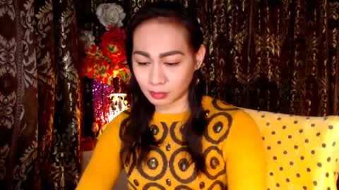 Snapshot of urtimelessbeauty chatting on February 6, 10:43 pm Merca online show from February 6, 10:43 pm