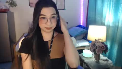 Ashley Kate Mateo Gray online show from December 4, 10:18 am