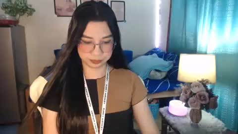 Ashley Kate Mateo Gray online show from January 7, 10:55 am