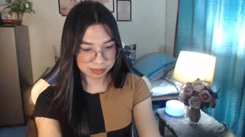 Ashley Kate Mateo Gray online show from February 21, 12:06 pm