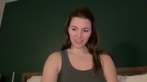 Snapshot of urwetdreamddd chatting on February 27, 2:35 am Dream online show from February 27, 2:35 am