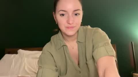 Snapshot of urwetdreamddd chatting on October 15, 12:03 am Dream online show from October 15, 12:03 am
