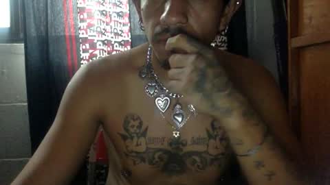 usaintsg online show from November 30, 7:43 pm