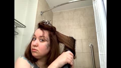 usefulhole online show from September 27, 12:47 pm