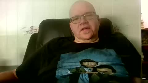 usstarr1 online show from April 13, 3:38 pm