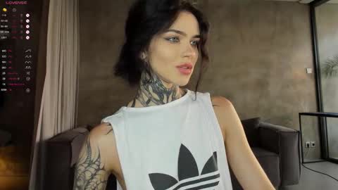 Eva online show from October 15, 9:43 am