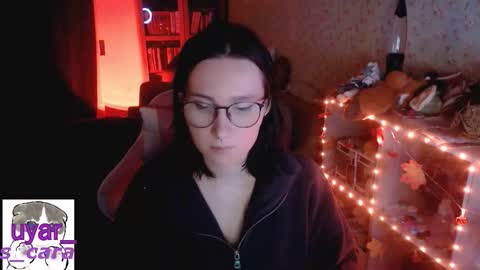 Cara online show from October 26, 5:56 pm