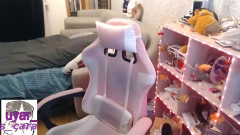 Cara online show from November 7, 5:04 pm