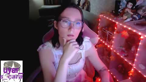 Cara online show from October 8, 2:23 pm