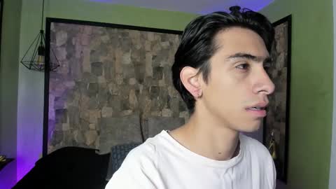 UYUKIE online show from October 2, 12:26 pm