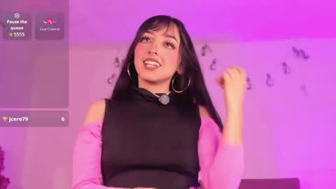 v1cky_ online show from November 10, 11:07 pm