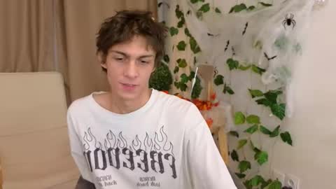 Valora online show from November 5, 12:29 pm