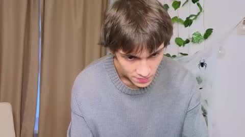 Valora online show from October 25, 12:38 pm