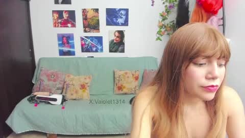 Vaiolet1314 online show from June 2, 6:48 am