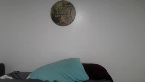 valarieak online show from October 4, 1:53 pm