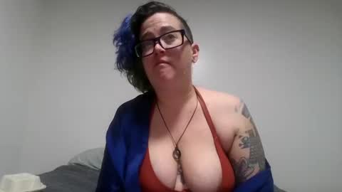 valarieak online show from September 23, 1:32 am