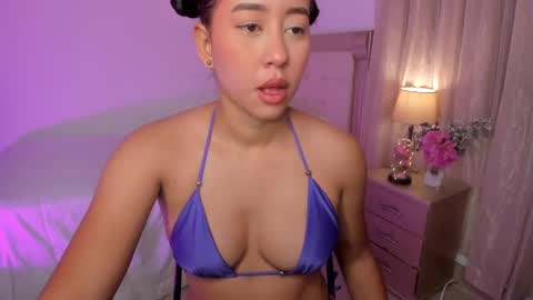 HI IM NEW online show from January 28, 1:59 pm